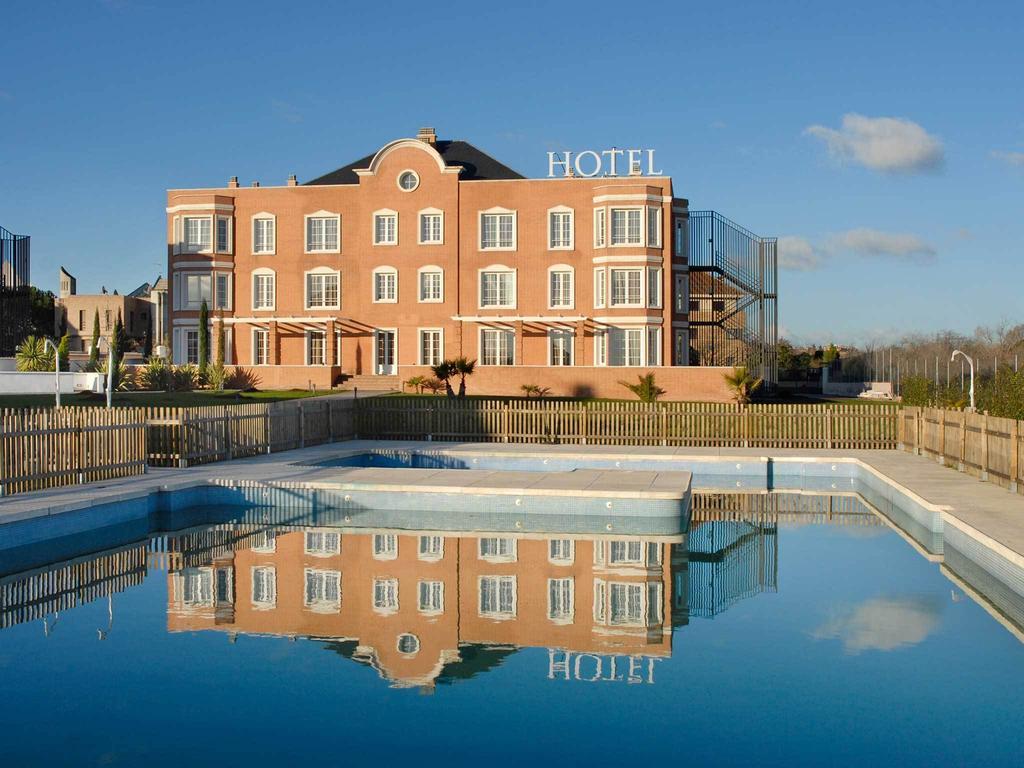Exe Zarzuela Park Hotel Madrid Exterior photo