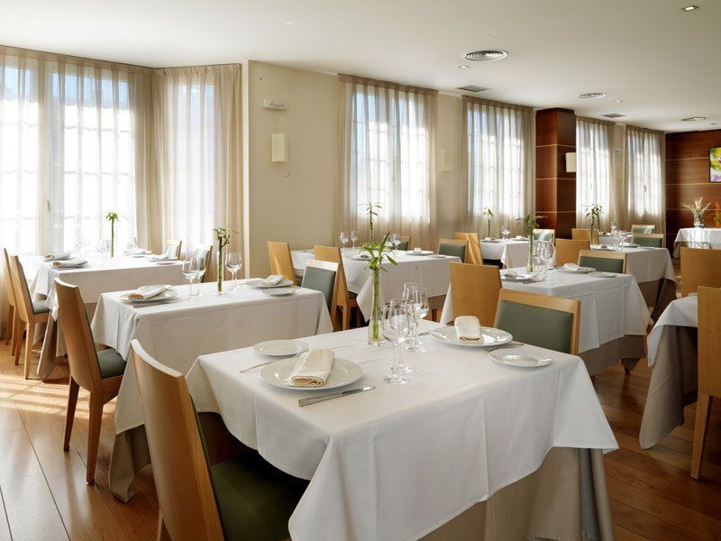 Exe Zarzuela Park Hotel Madrid Exterior photo